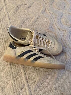 adidas Spezial Sneakers in Off-White, Navy & Gum